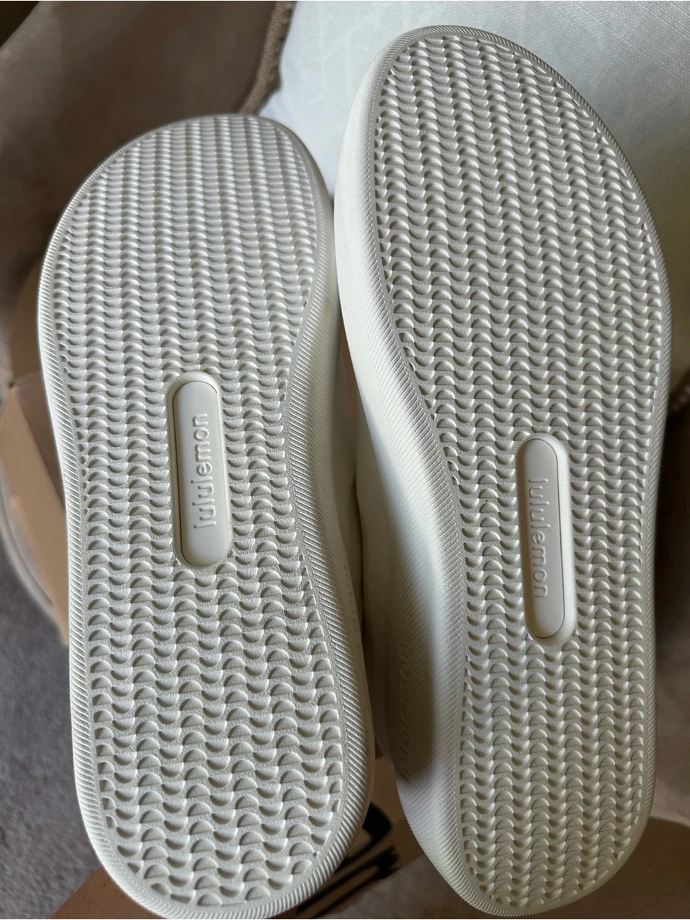 Lululemon cityverse sneakers  men’s size 11  NIB